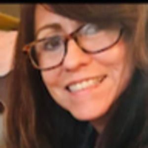 Meet your Posher, Julie